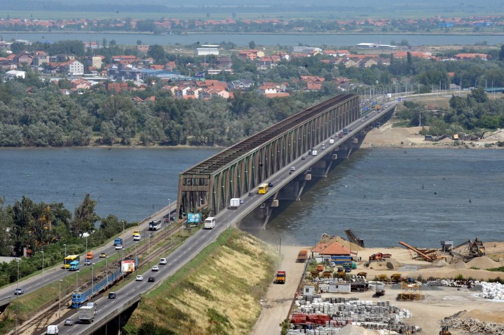 Most preko dunava Beograd - Pančevački most